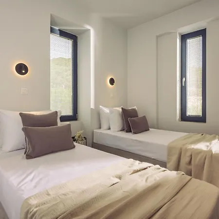 Terra Petra Luxury - The Seafront Retreat فيلة