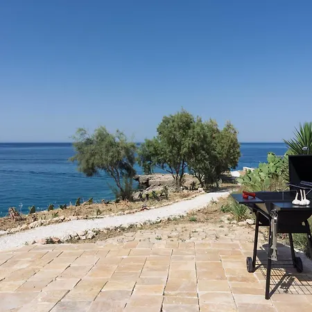 Terra Petra Luxury - The Seafront Retreat * Skinária