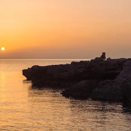 Villa Terra Petra Luxury - The Seafront Retreat