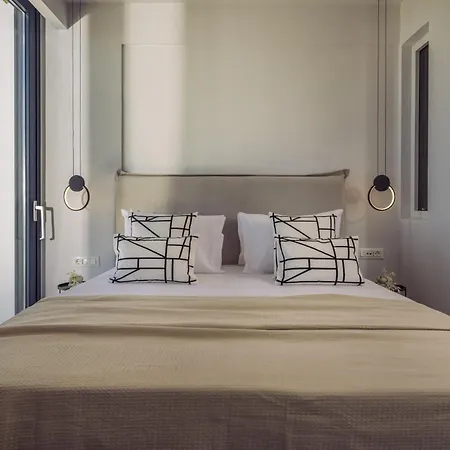 Villa Terra Petra Luxury - The Seafront Retreat