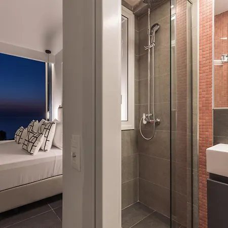 Terra Petra Luxury - The Seafront Retreat Villa Skinária