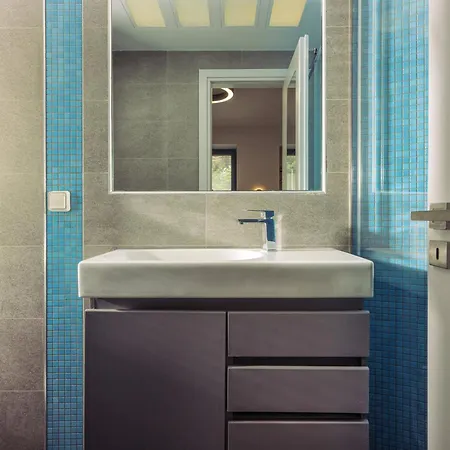 וילה Terra Petra Luxury - The Seafront Retreat *