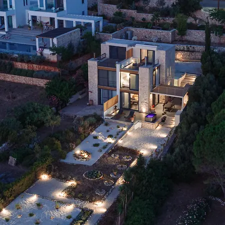 Terra Petra Luxury - The Seafront Retreat Willa *
