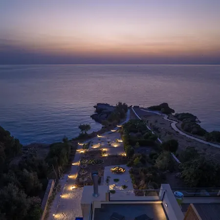 Terra Petra Luxury - The Seafront Retreat וילה Skinária