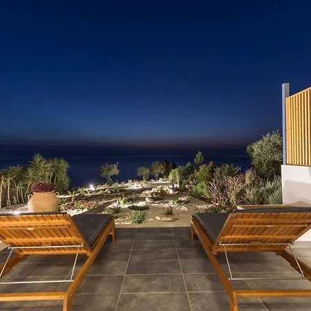 Terra Petra Luxury - The Seafront Retreat Willa *