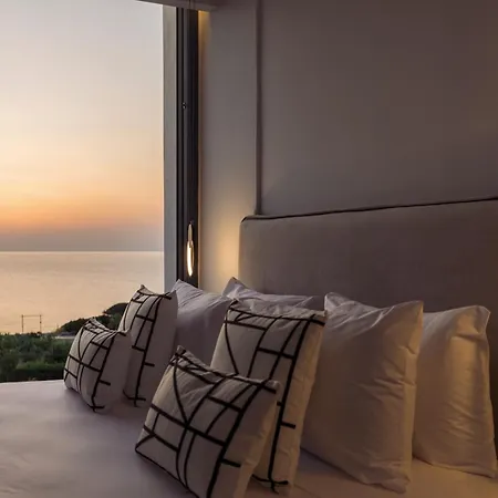 Terra Petra Luxury - The Seafront Retreat Willa Skinária